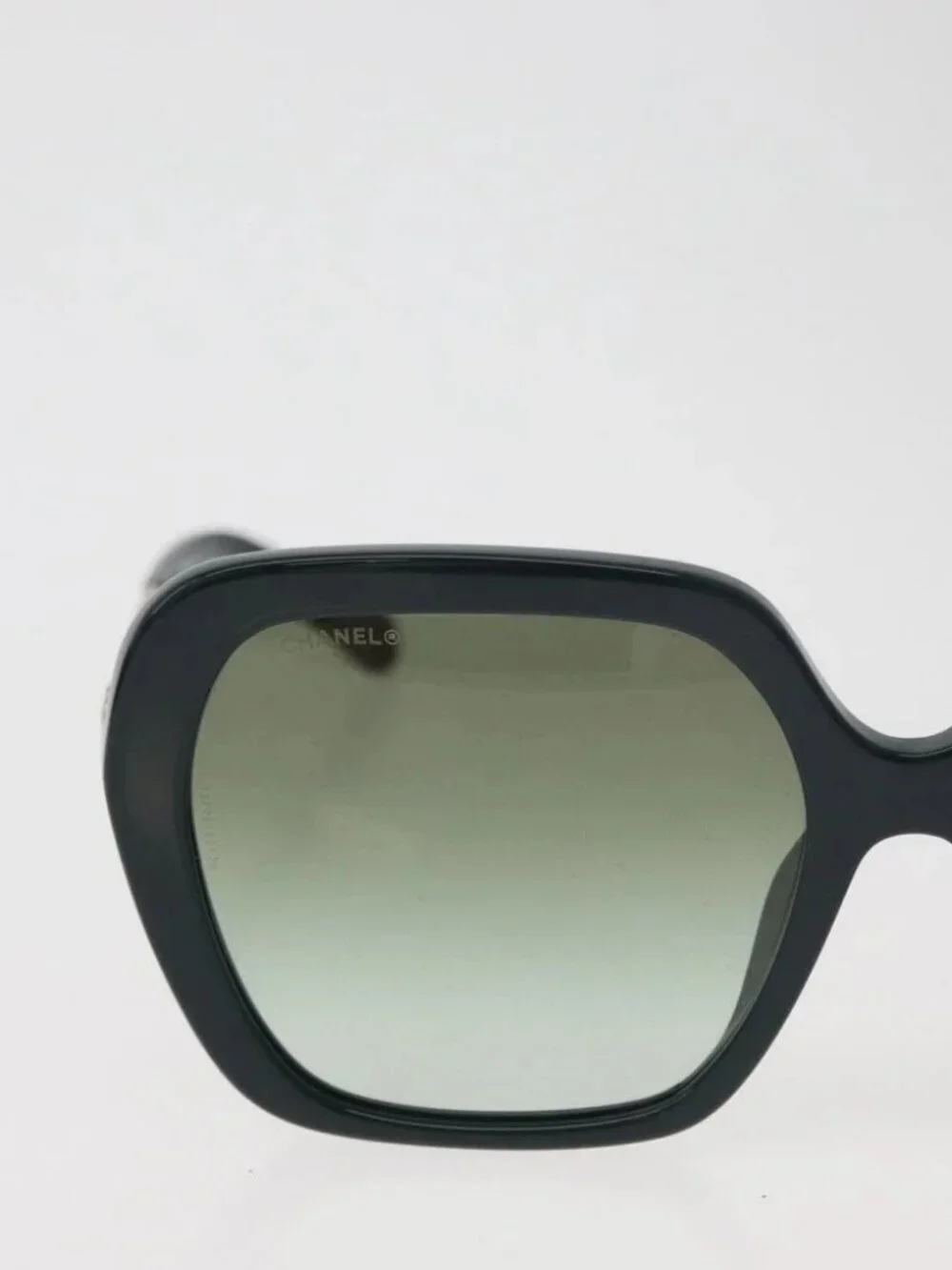 CHANEL Sunglasses plastic Green CC Auth BA12623M